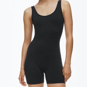 Aritzia TNALife Shake-It 5" romper